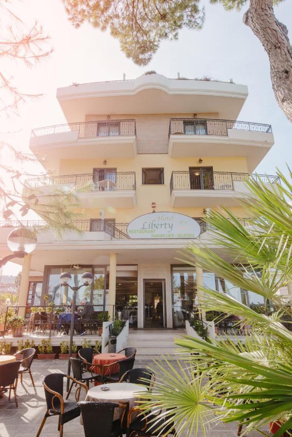 Hotel Liberty Roseto Degli Abruzzi Eksteriør billede