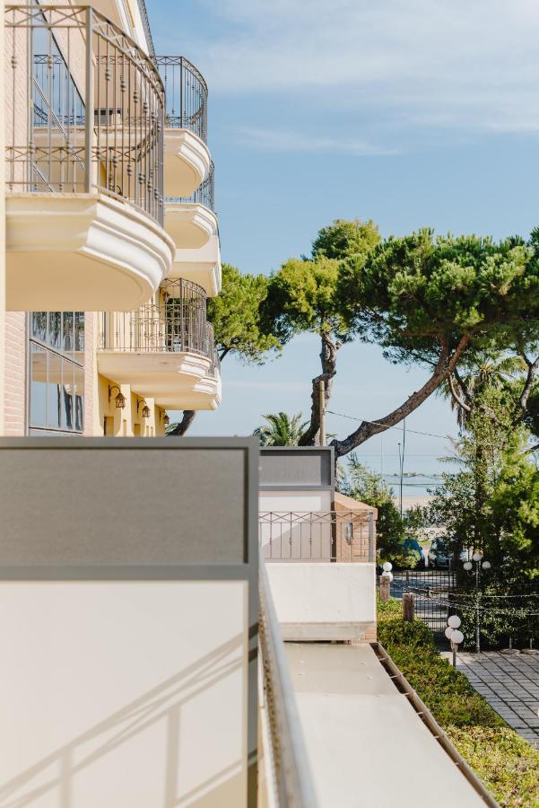 Hotel Liberty Roseto Degli Abruzzi Eksteriør billede